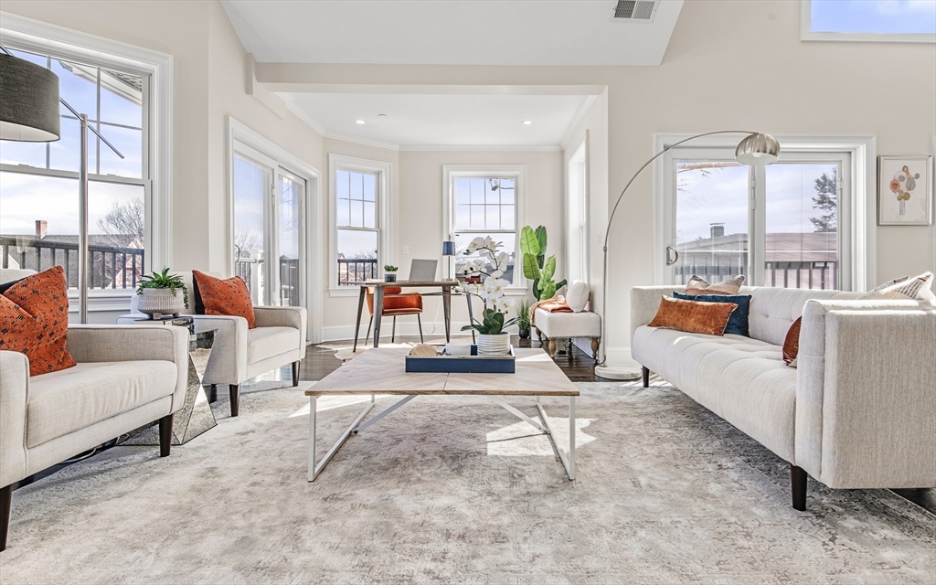 384 Highland Ave # 3