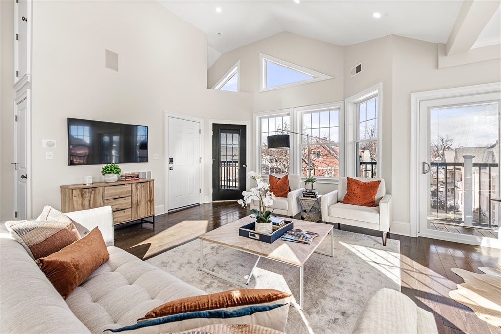 384 Highland Ave # 3