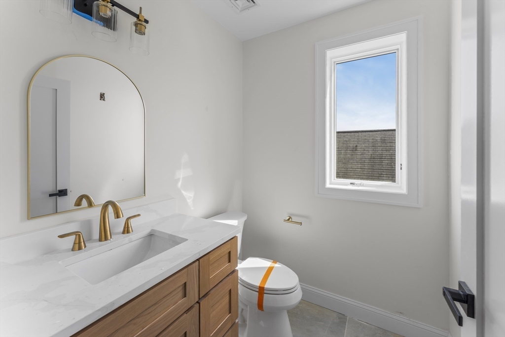 595 Broadway # 202