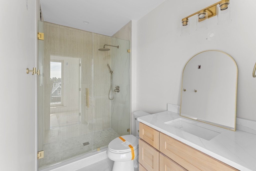 595 Broadway # 202