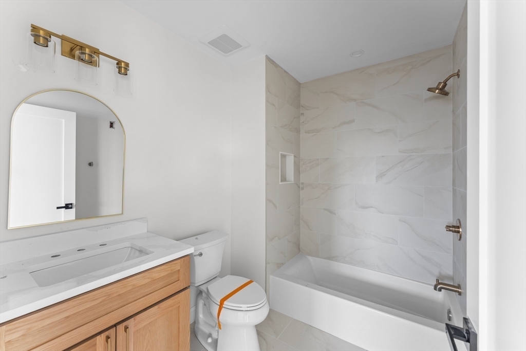 595 Broadway # 202