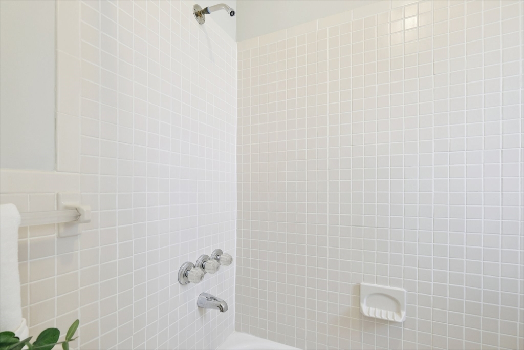 2 Tremont Place # 4
