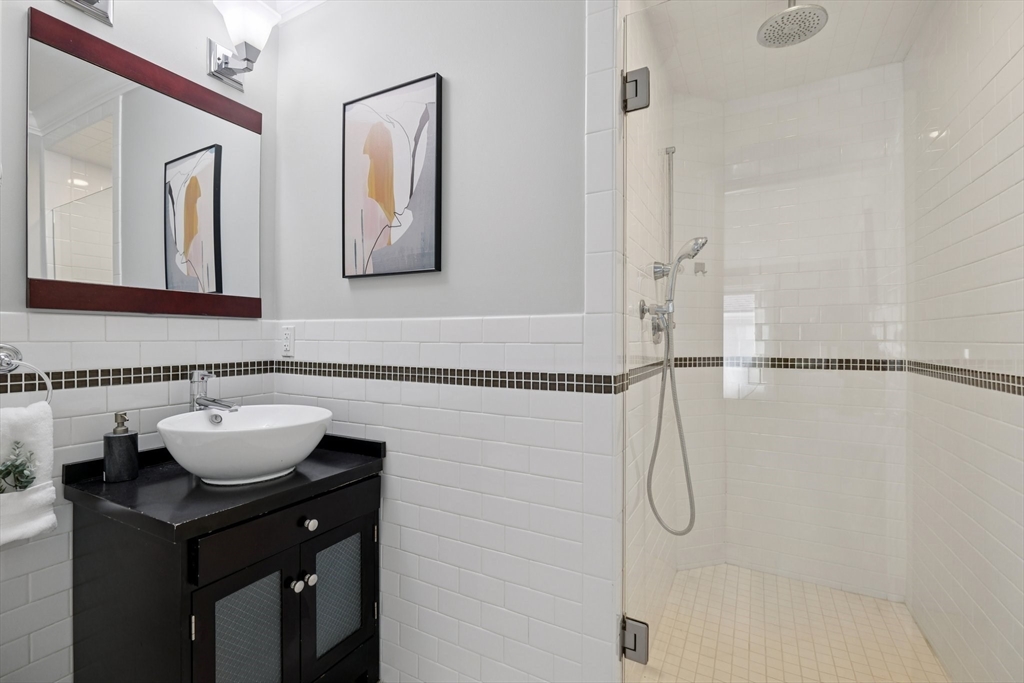 2 Tremont Place # 4