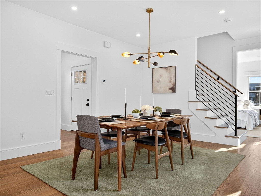 31 Houghton St # B