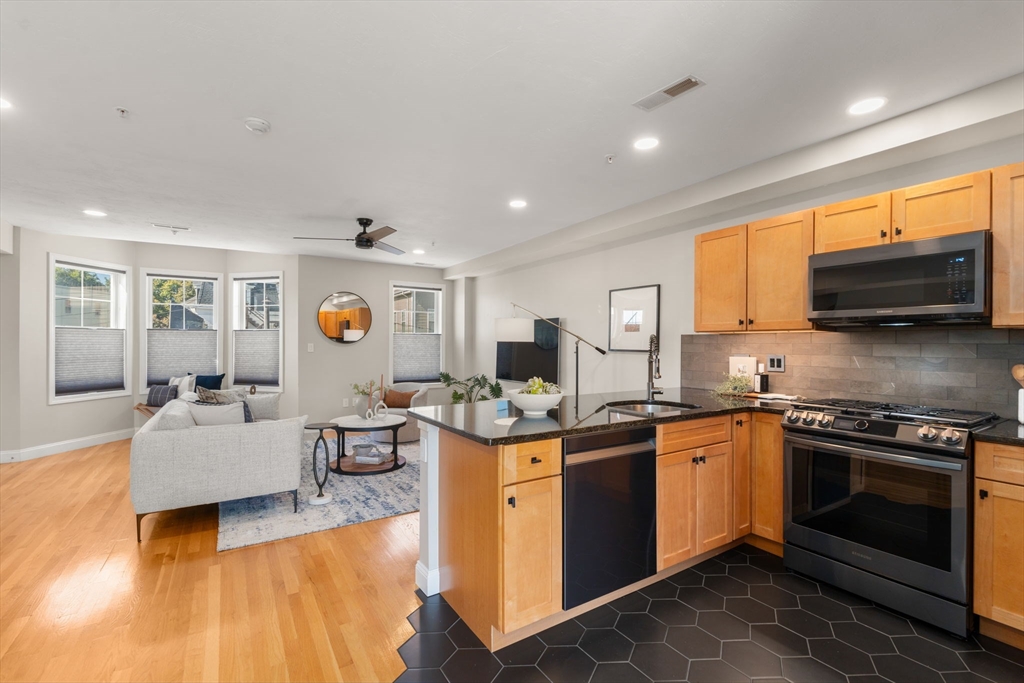 32 Parker St # 6