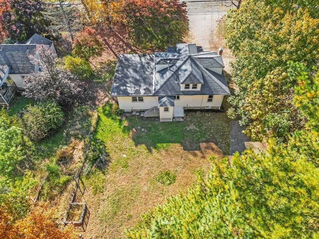 362 Lincoln St