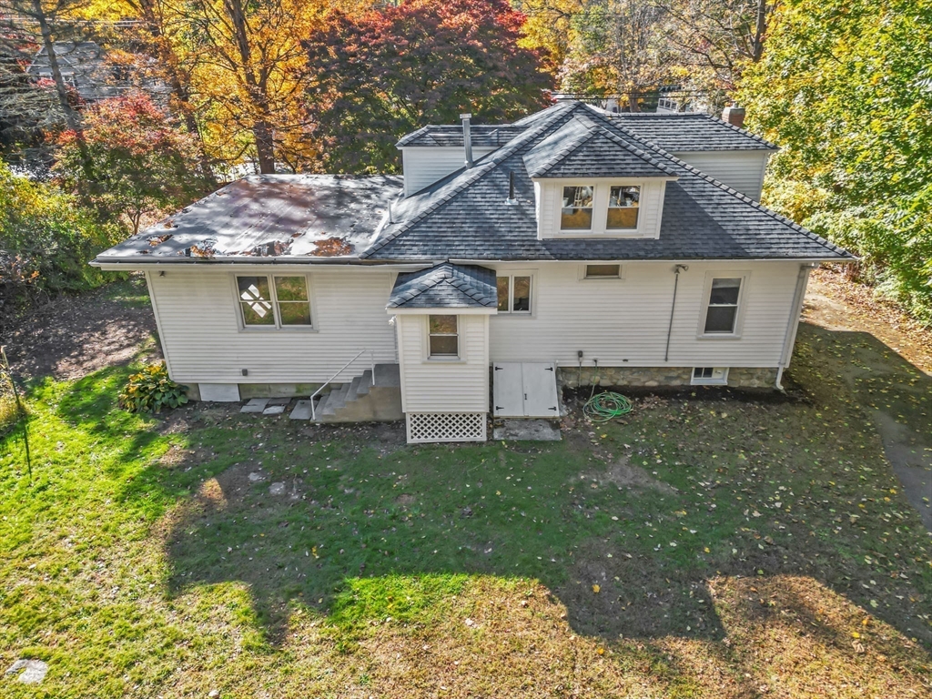 362 Lincoln St