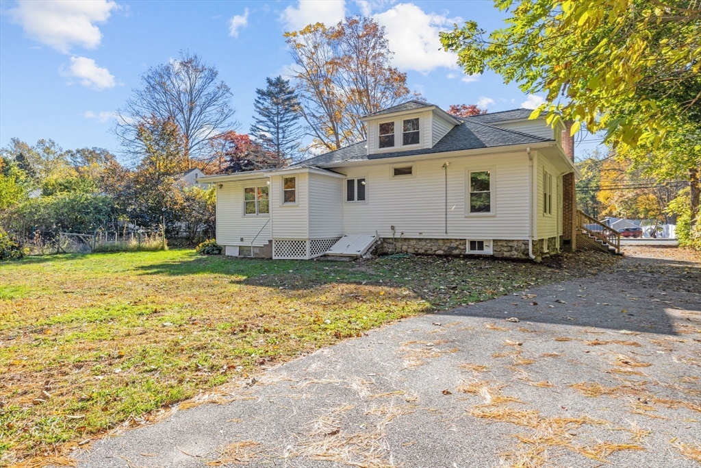 362 Lincoln St