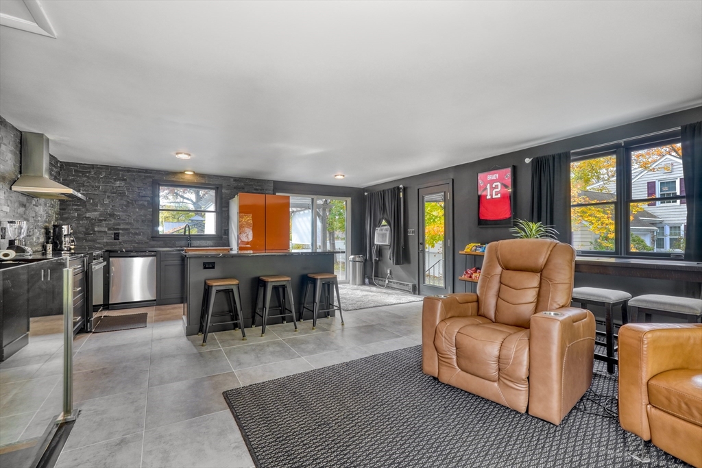 38 Appleton St