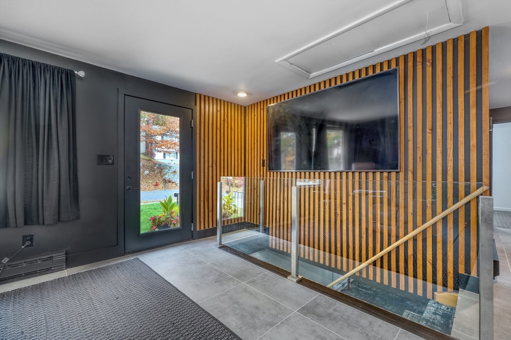 38 Appleton St