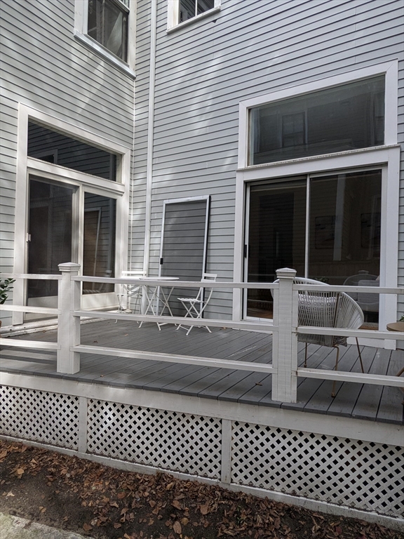 22 Bigelow St # 1C