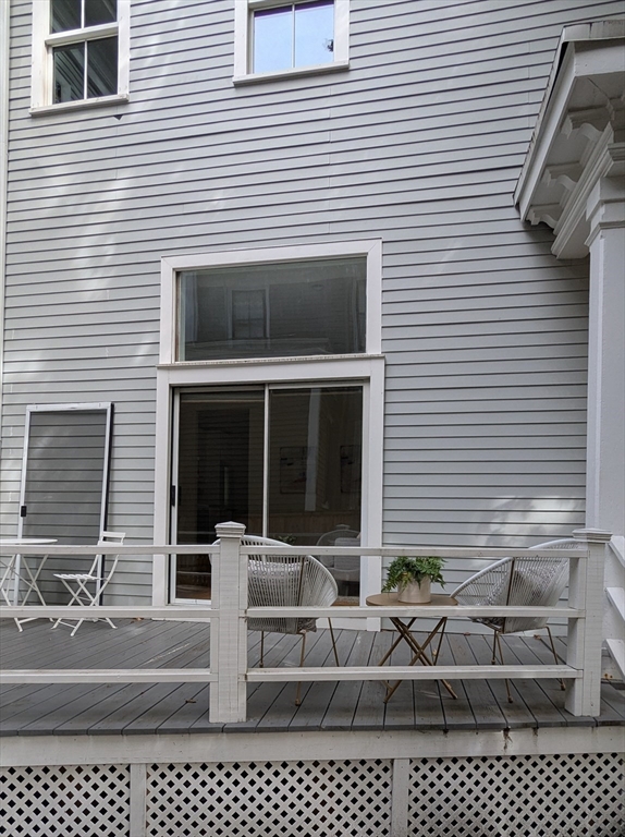 22 Bigelow St # 1C