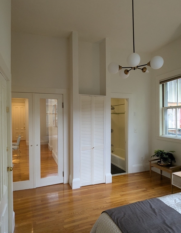 22 Bigelow St # 1C
