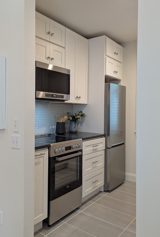 22 Bigelow St # 1C