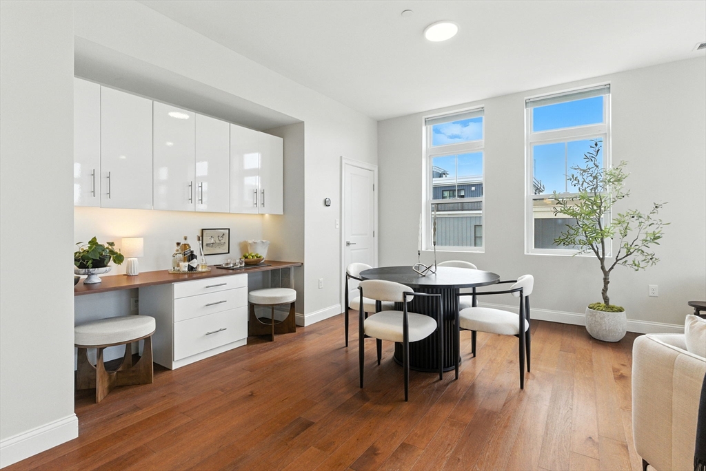 170 West Broadway # 410