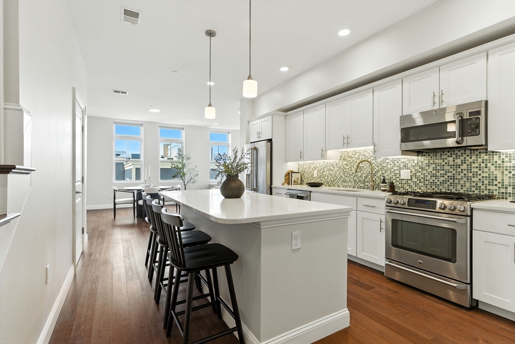 170 West Broadway # 410