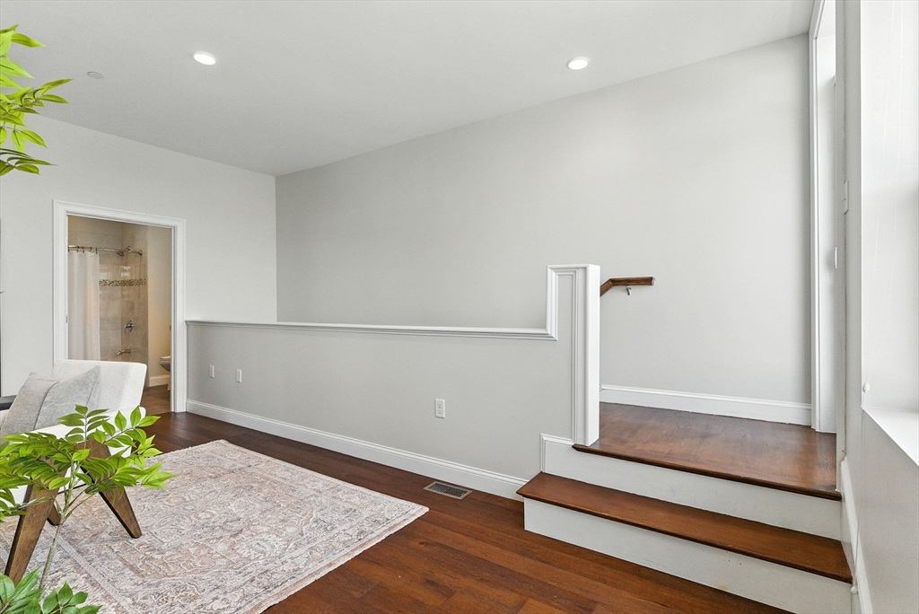 170 West Broadway # 410