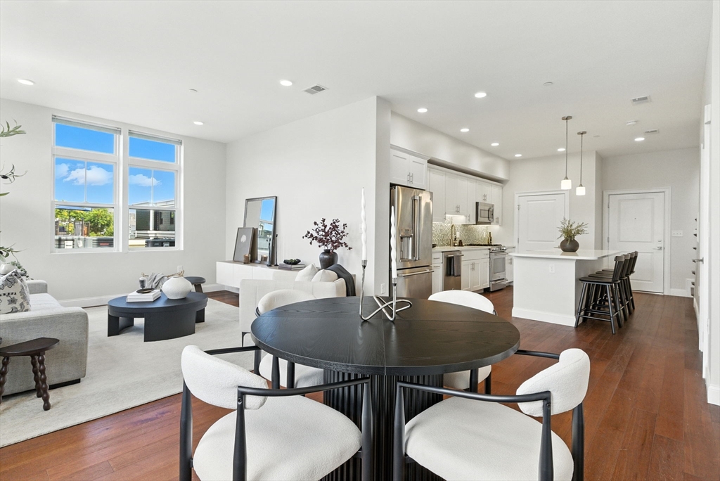 170 West Broadway # 410