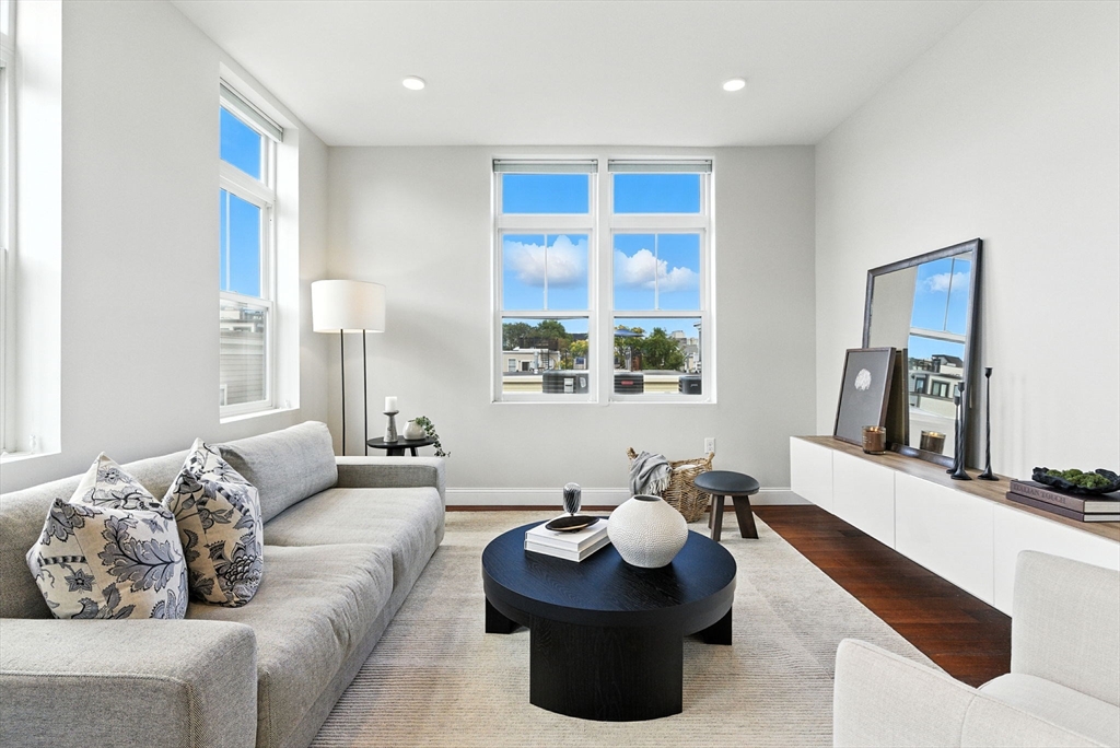 170 West Broadway # 410