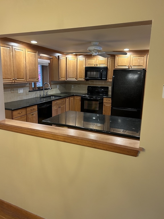 21 Athens Dr