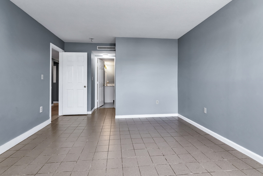 165 Cottage Street # 711