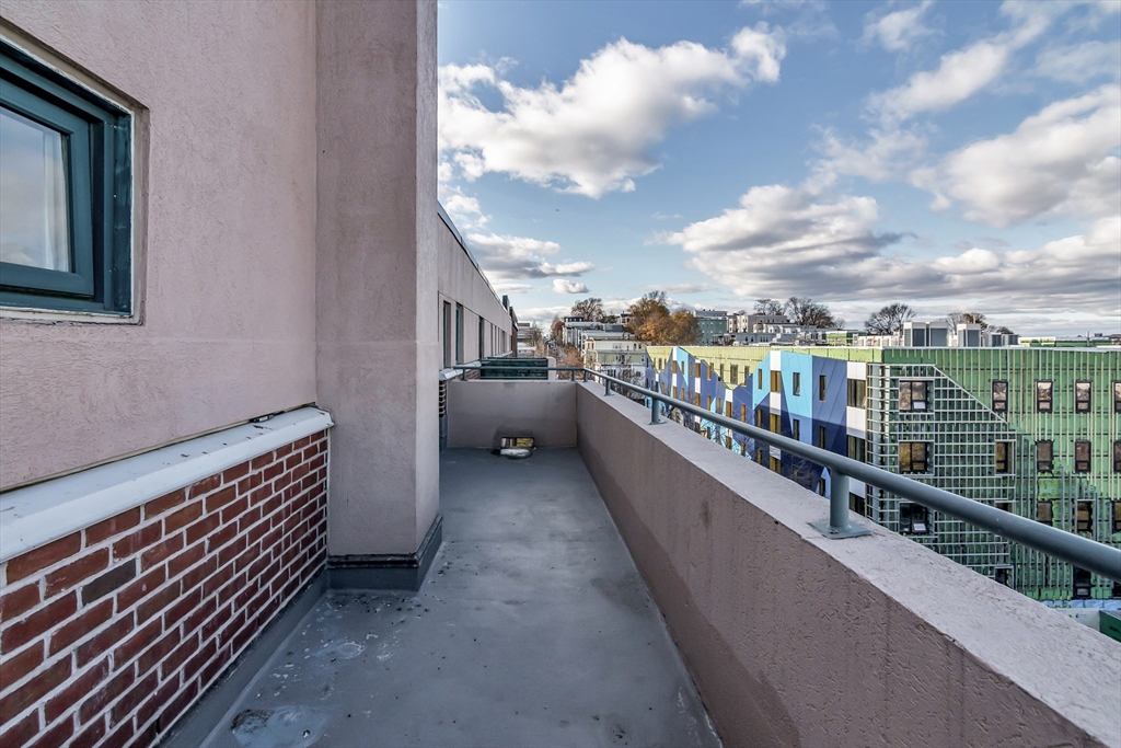165 Cottage Street # 711