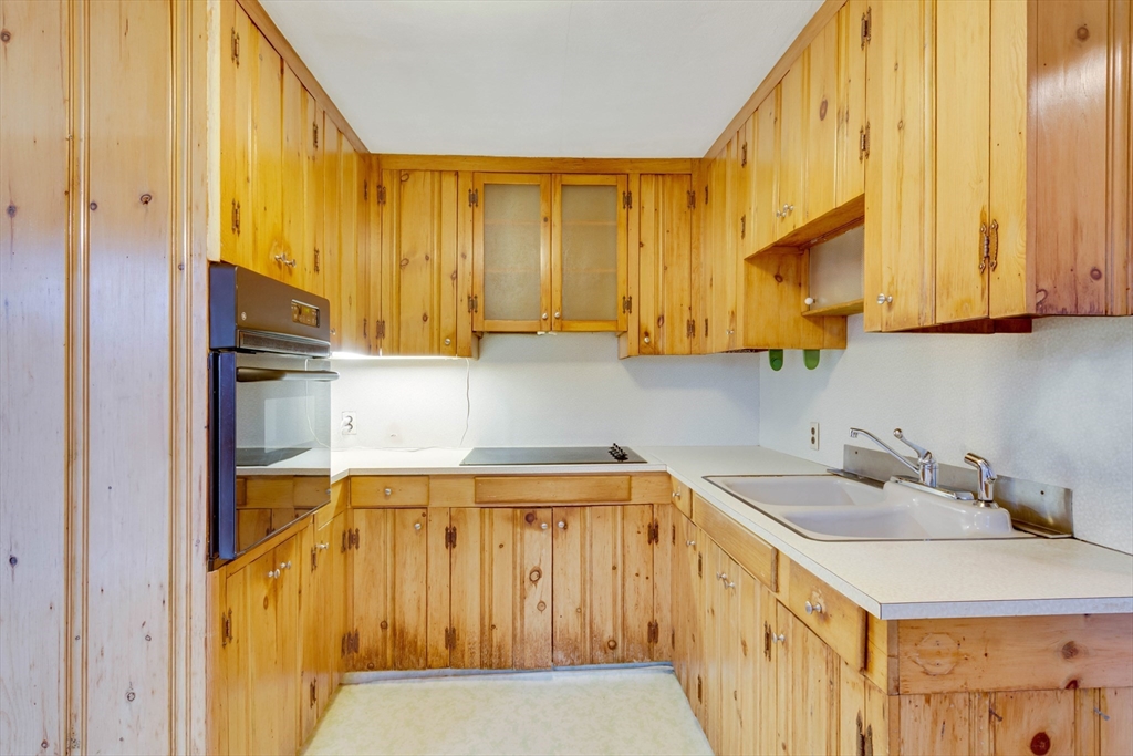7 Grace Rd