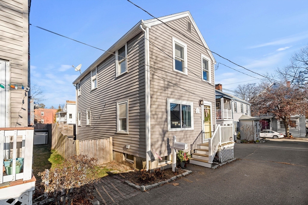 29R Upham Street