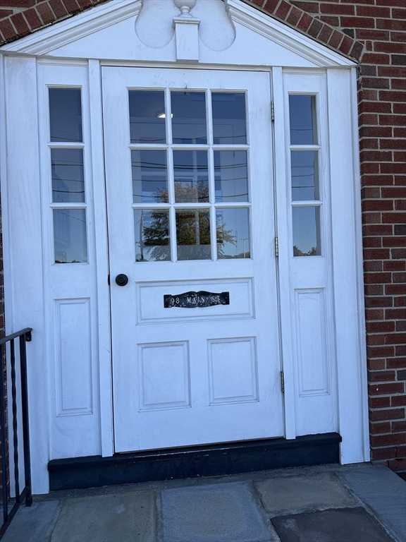 98 Main St # G2