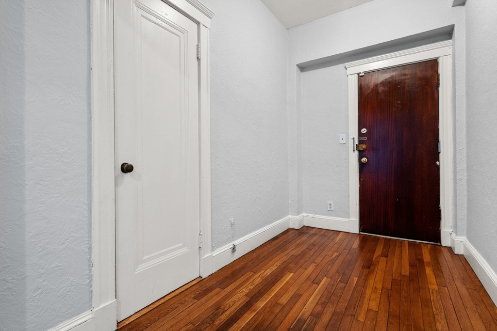 1945 Commonwealth Avenue # 4