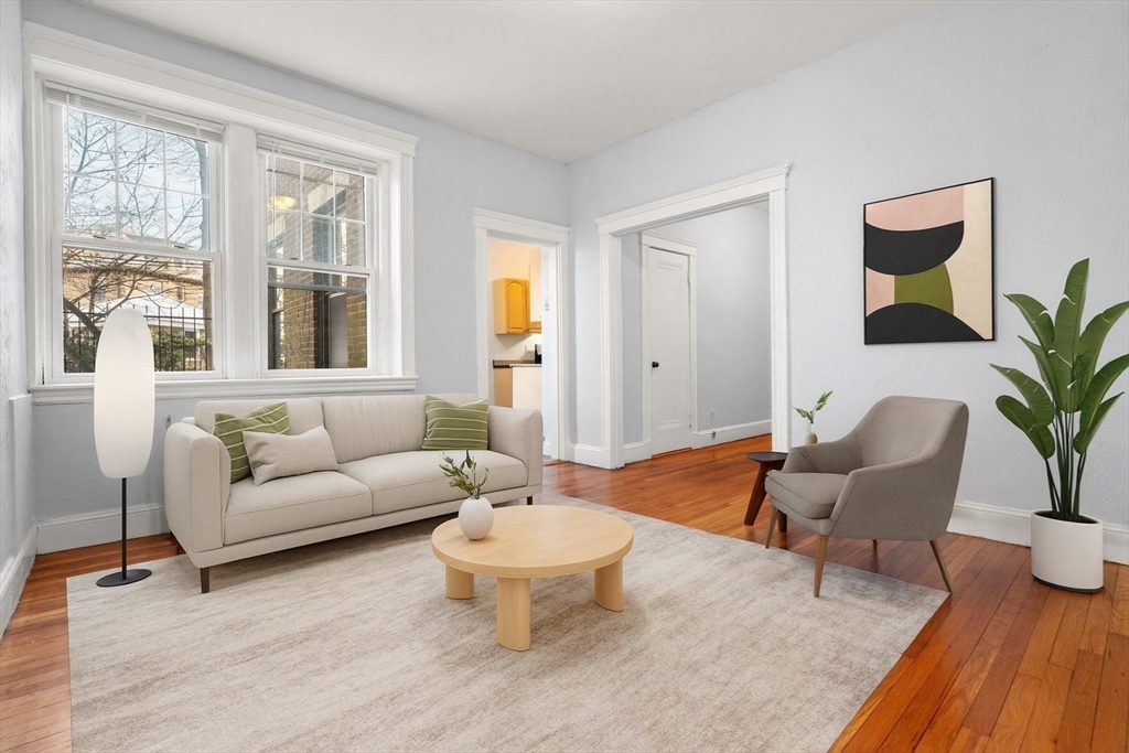 1945 Commonwealth Avenue # 4