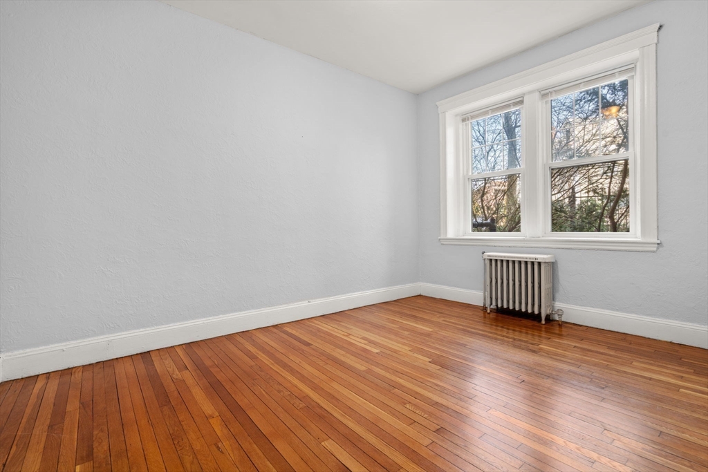 1945 Commonwealth Avenue # 4