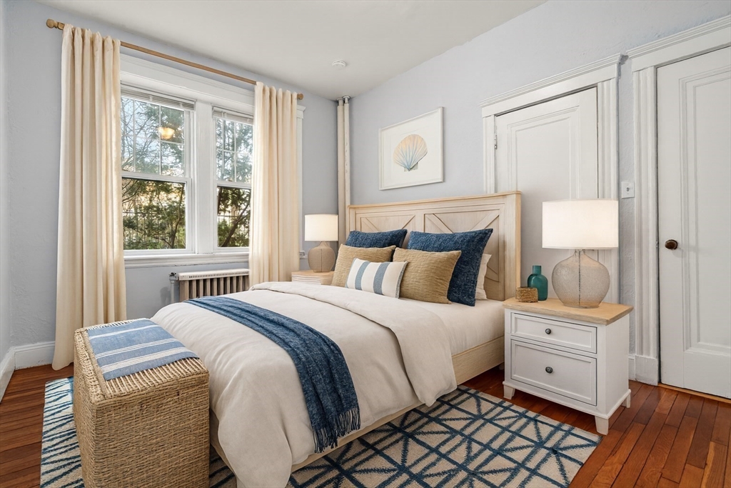 1945 Commonwealth Avenue # 4
