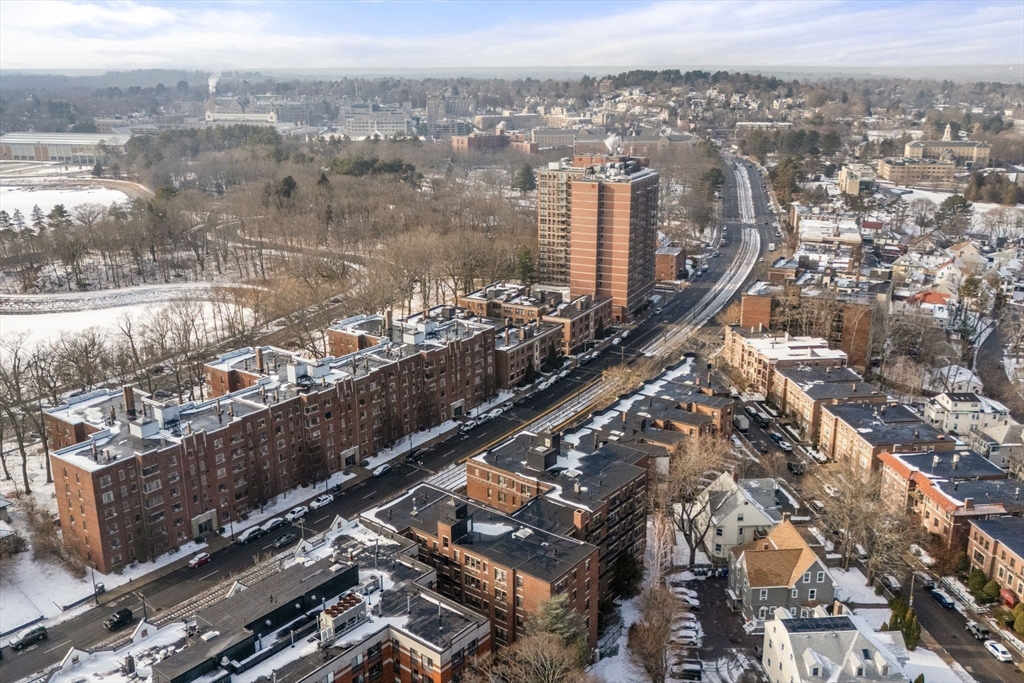 1945 Commonwealth Avenue # 4