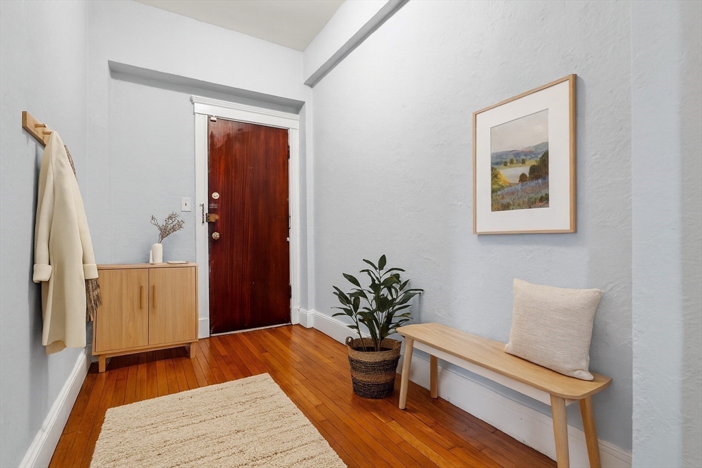 1945 Commonwealth Avenue # 4