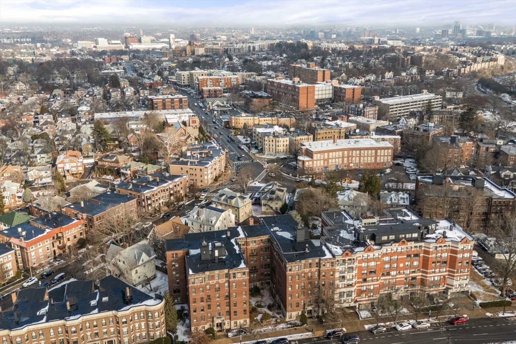 1945 Commonwealth Avenue # 4