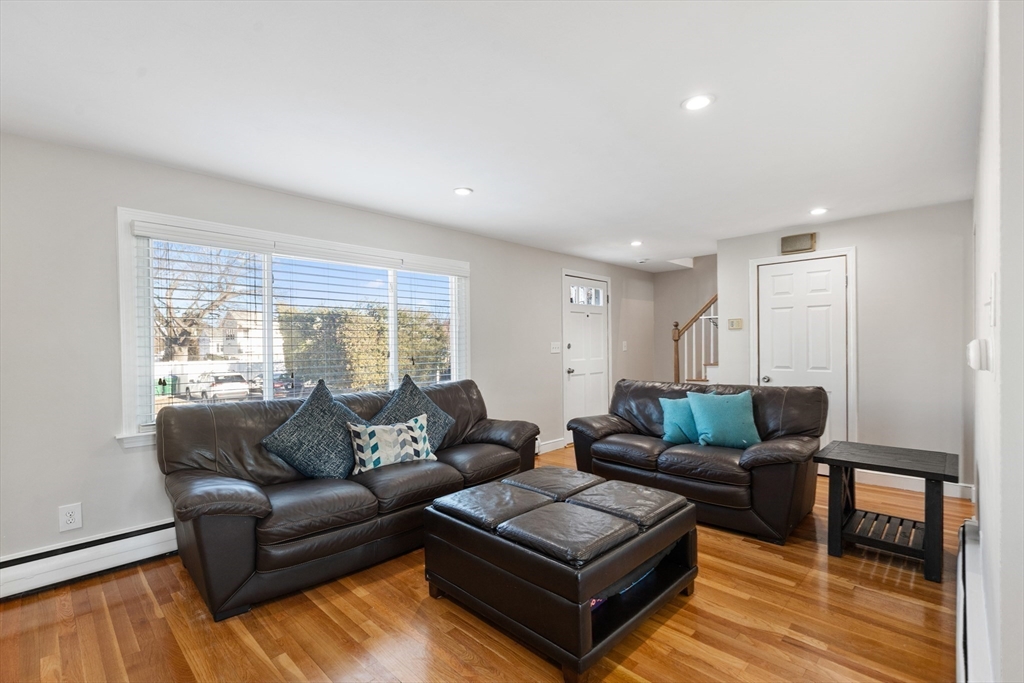 25 Glenwood Avenue