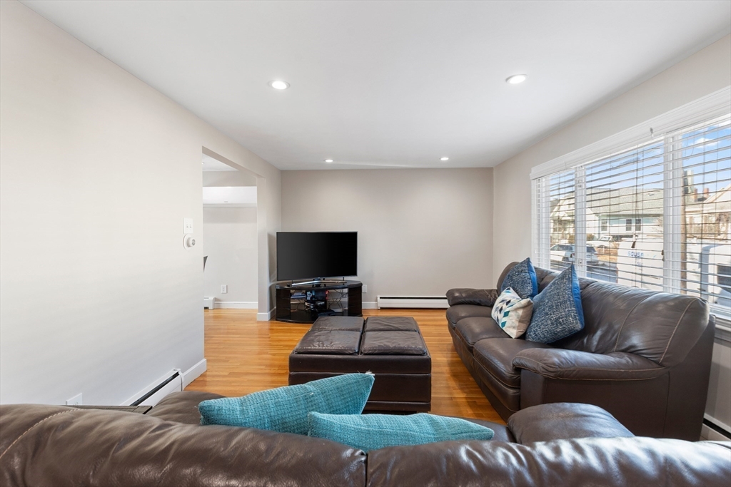 25 Glenwood Avenue