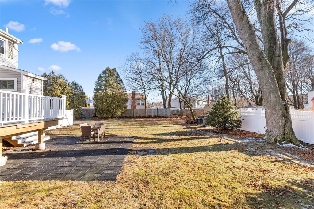 25 Glenwood Avenue