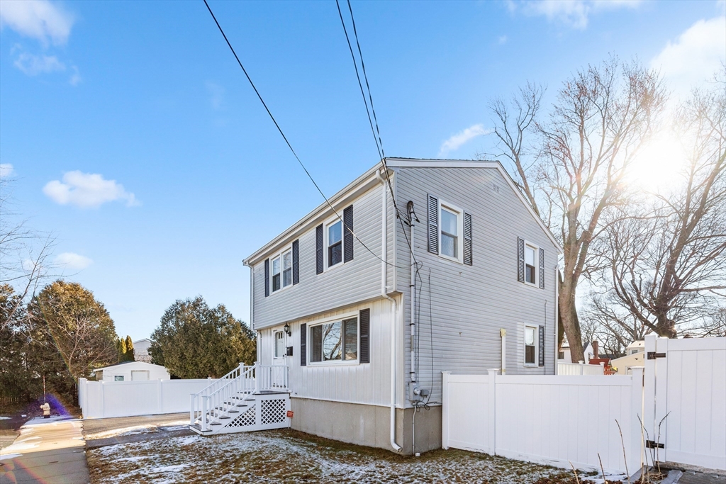 25 Glenwood Avenue