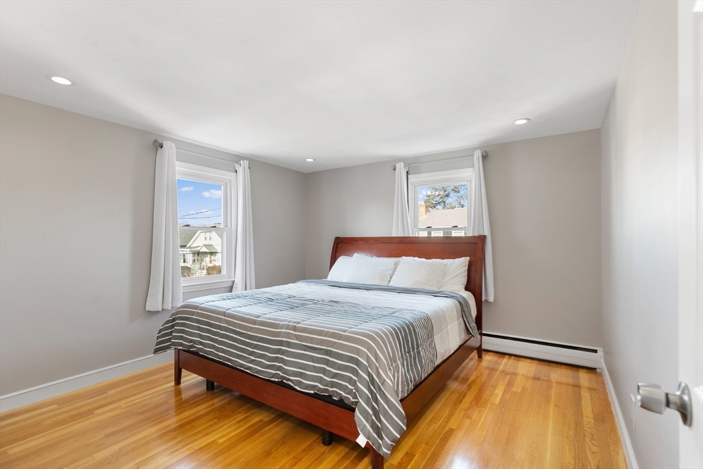 25 Glenwood Avenue