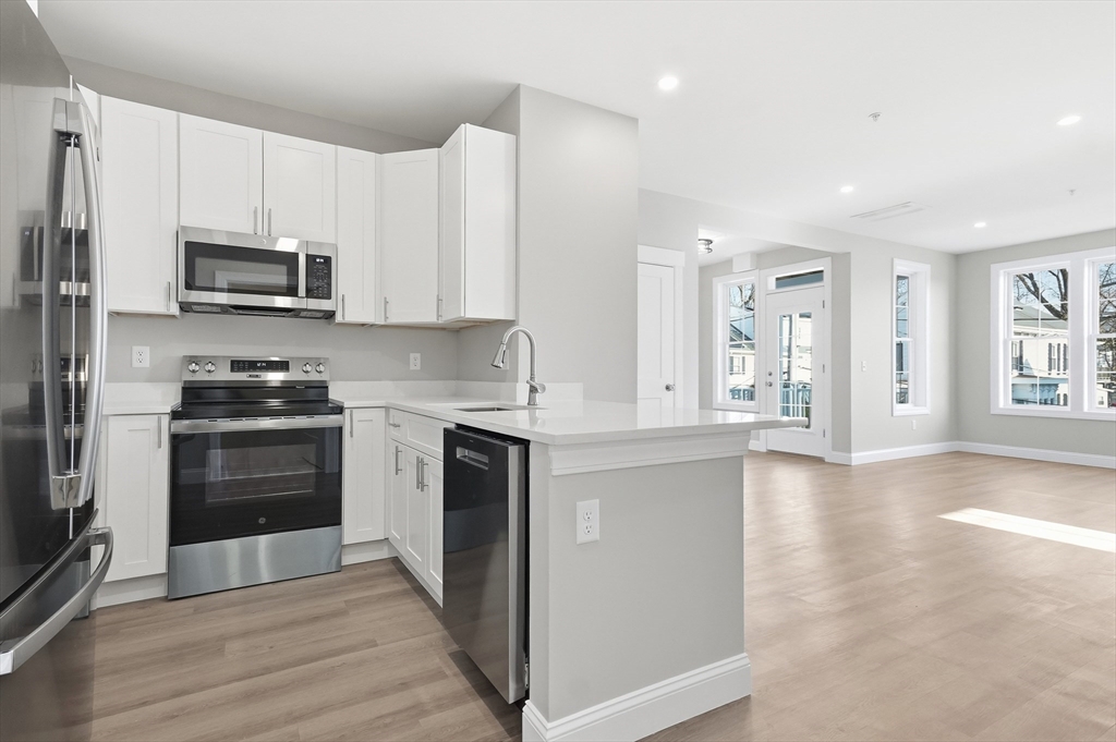 8 Vine Street # 3