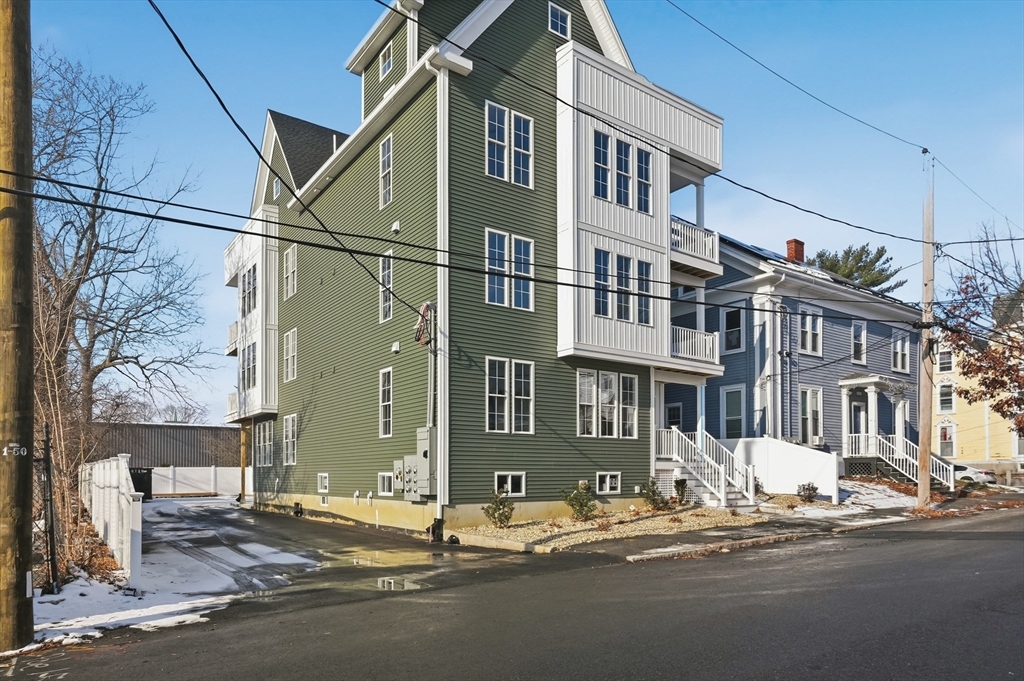 8 Vine Street # 3