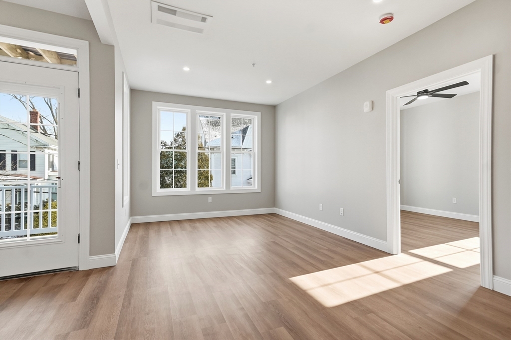 8 Vine Street # 3