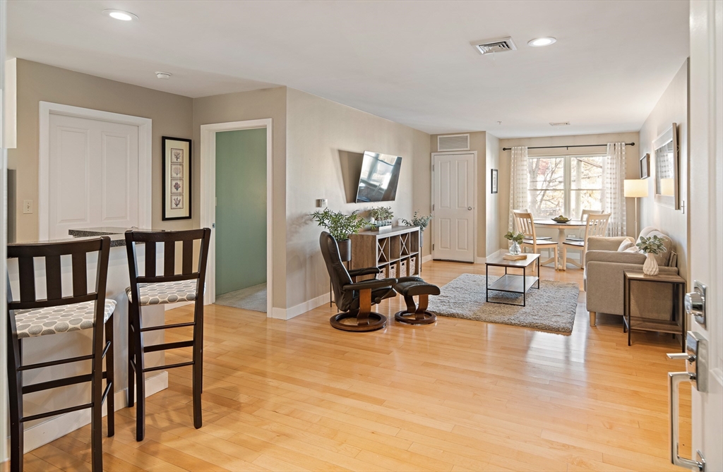 30 Franklin St # 124