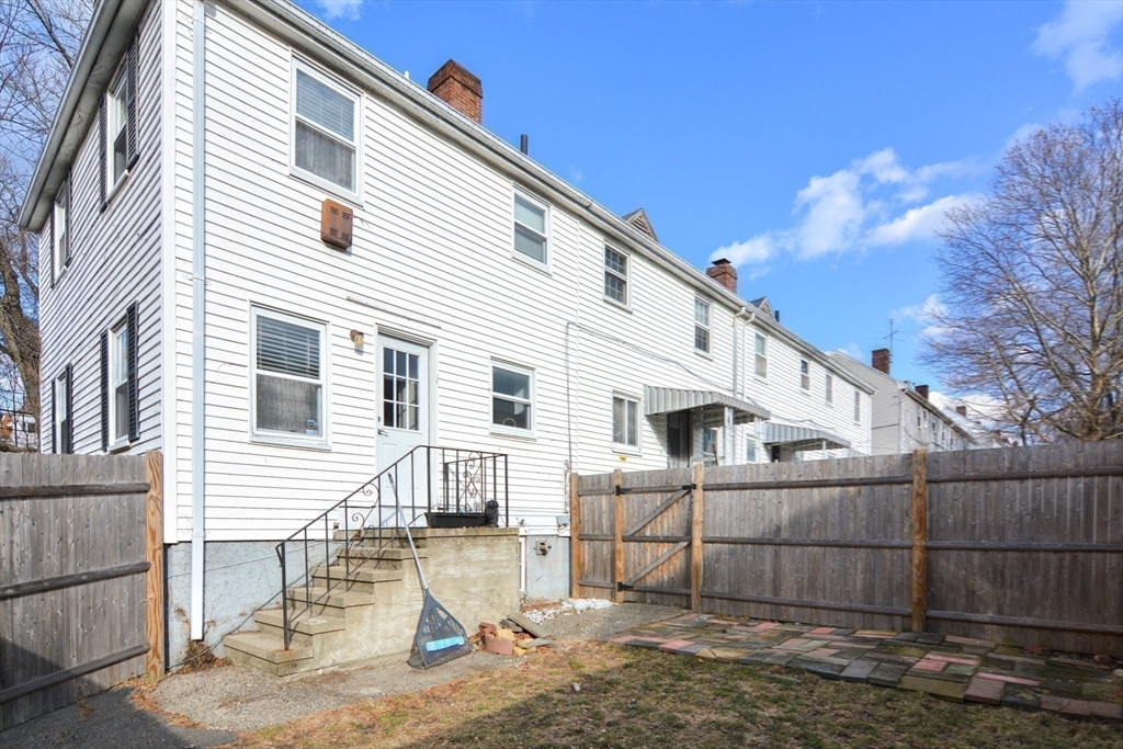 56 Perkins Ave