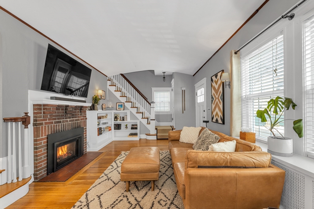 24 Rhoda St