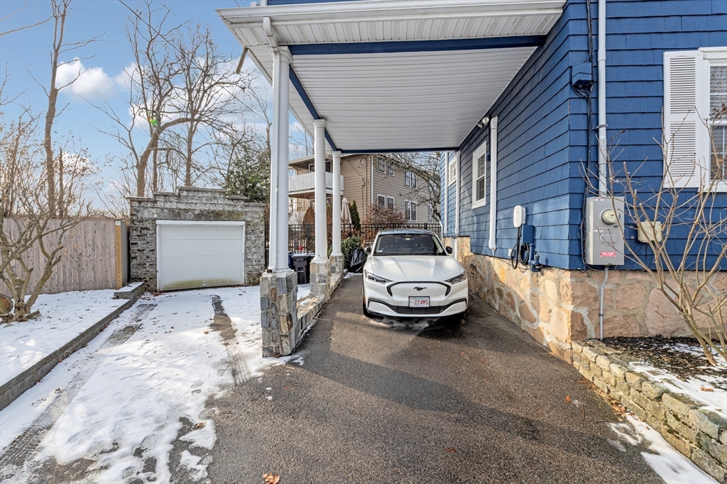 24 Rhoda St