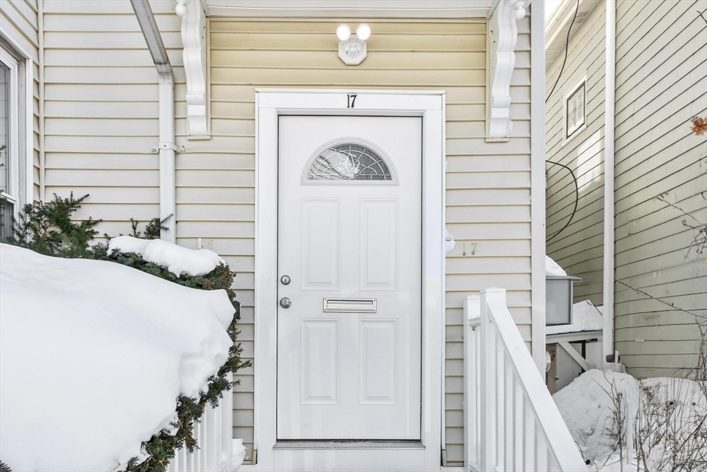 17 Buckingham Street # 2