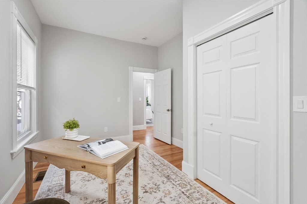 17 Buckingham Street # 2